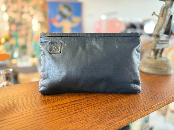 Vintage 1980s Anne Klein for Calderon leather clutch