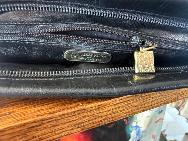 Vintage 1980s Anne Klein for Calderon leather clutch
