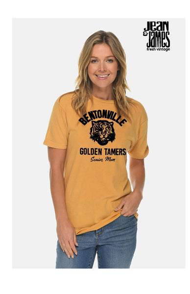 SENIOR MOM GOLDEN TAMERS Vintage Mustard T-shirt